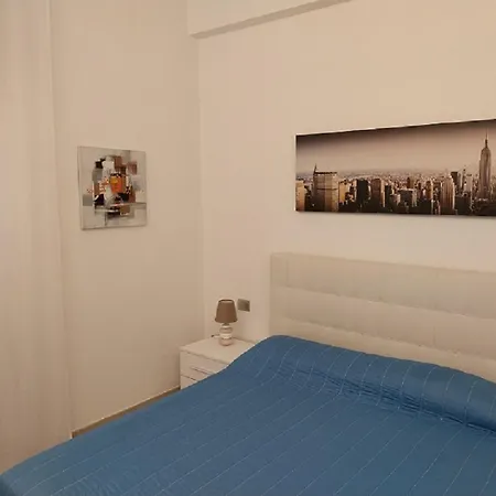 Apartment Bilocale Moderno In Centro Citta'