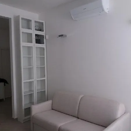 Bilocale Moderno In Centro Citta' * Turín