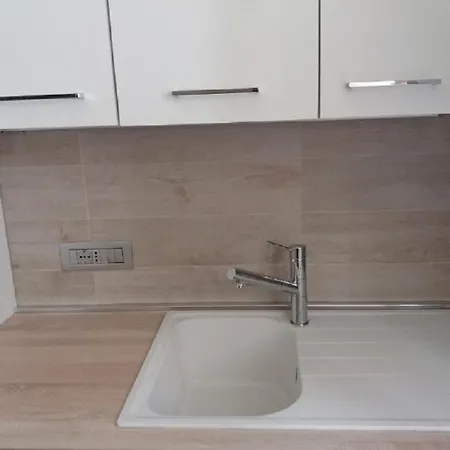 Bilocale Moderno In Centro Citta' * Turín