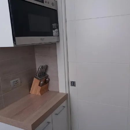 Bilocale Moderno In Centro Citta'