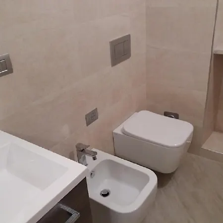 Bilocale Moderno In Centro Citta'