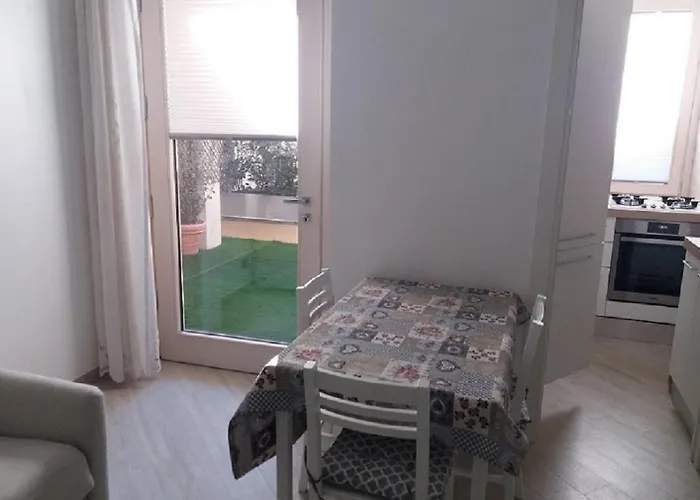 Bilocale Moderno In Centro Citta' Apartment